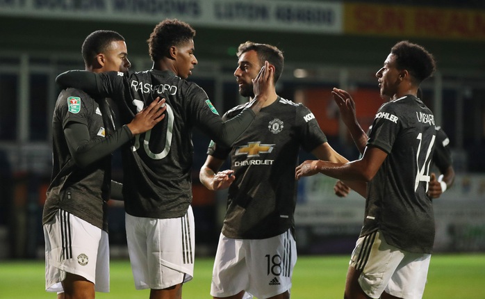 Dự bị lập công, Man United thắng trận đầu tiên mùa giải mới - Ảnh 5.