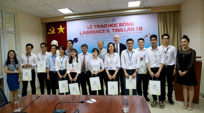 Trực tuyến Lễ trao Học bổng Lawrence S. Ting lần thứ 18 - 2020 - Ảnh 1. Trực tuyến Lễ trao Học bổng Lawrence S. Ting lần thứ 18 - 2020 - Ảnh 1.