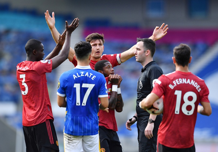 Hưởng phạt đền khi trận đấu đã kết thúc, Man United ngược dòng điên rồ trước Brighton - Ảnh 6.