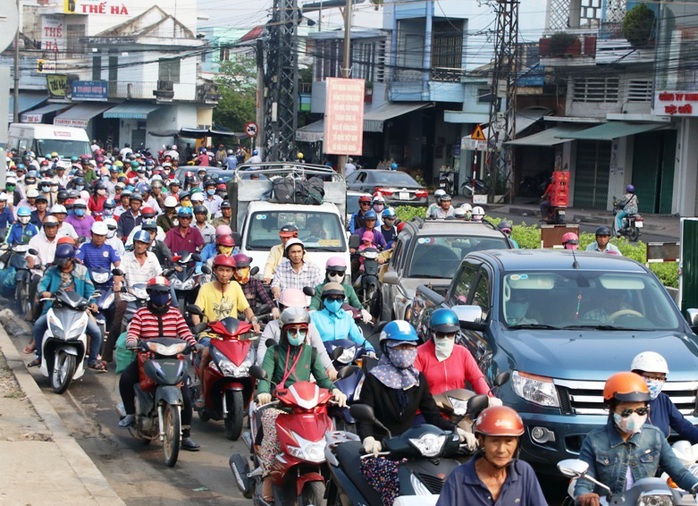 3,3 triệu chiếc xe máy bán ra trong một năm - Ảnh 1.