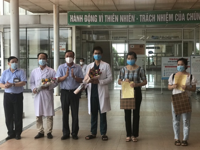 4 bệnh nhân sau cùng xuất viện, Quảng Nam sạch bóng Covid-19 - Ảnh 1.