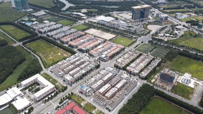 Sau một năm nóng sốt, giá căn hộ Bình Dương sắp đuổi kịp TP HCM - Ảnh 3. Sau một năm nóng sốt, giá căn hộ Bình Dương sắp đuổi kịp TP HCM - Ảnh 3.