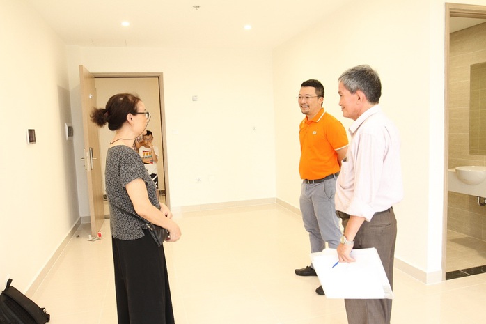 FPT Software trao căn hộ gần hai tỉ đồng cho 19 cán bộ nhân viên - Ảnh 1. FPT Software trao căn hộ gần hai tỉ đồng cho 19 cán bộ nhân viên - Ảnh 1.