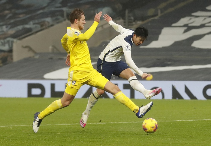 Man City lên Top 3, Tottenham suýt ôm hận trước tân binh Ngoại hạng - Ảnh 5.