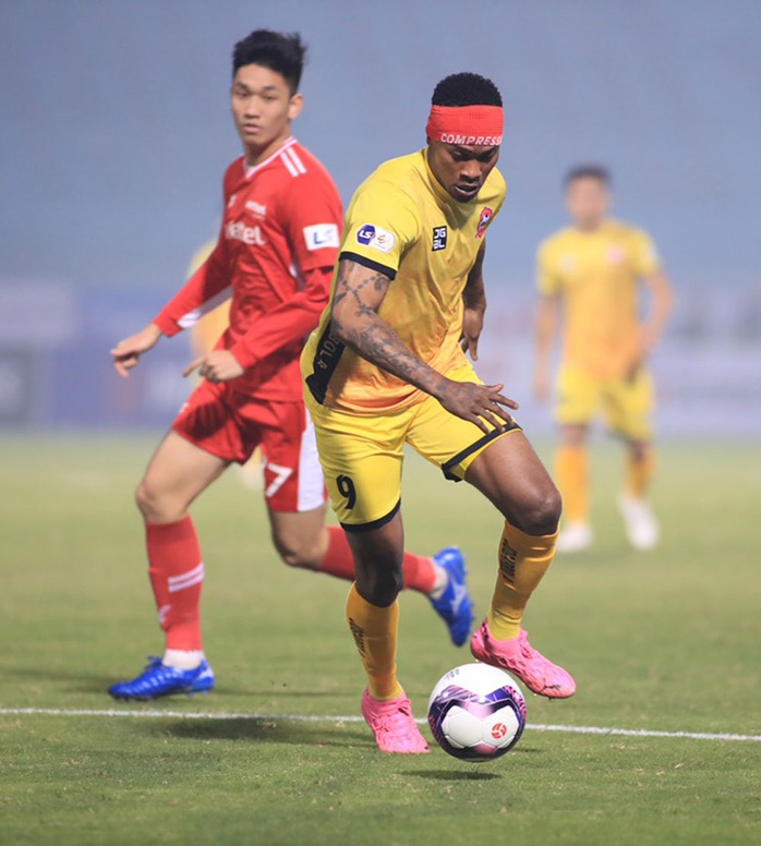 Đương kim vô địch Viettel thua sốc ở vòng 1 V-League 2021 - Ảnh 1.