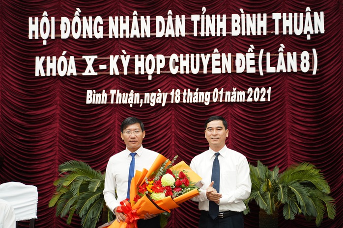 Ông Lê Tuấn Phong được bầu giữ chức Chủ tịch UBND tỉnh Bình Thuận - Ảnh 1.