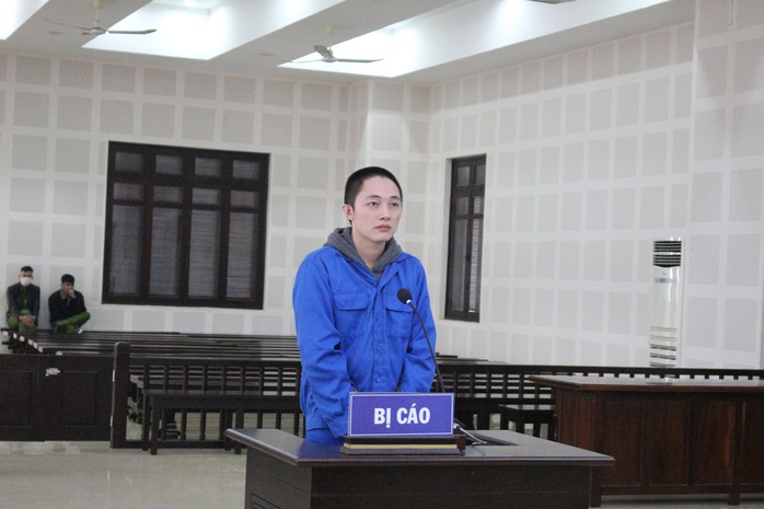 Đà Nẵng: Phạt tù đối tượng Trung Quốc nhập cảnh trái phép để mua bán chứng khoán ảo - Ảnh 1.
