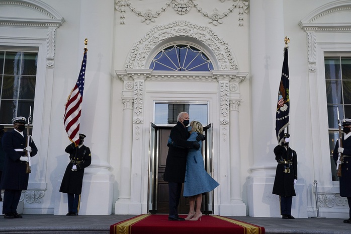 Ông Biden đến Nhà Trắng với tư cách tổng thống - Ảnh 1.