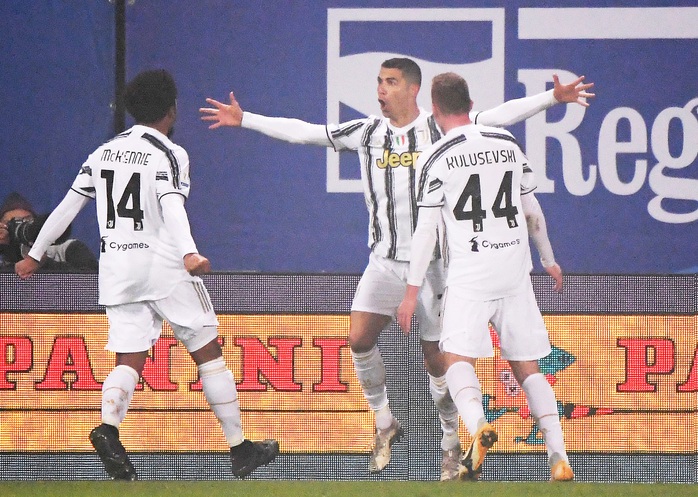 Ronaldo lập công giúp Juventus vô địch Siêu cúp Ý - Ảnh 4.