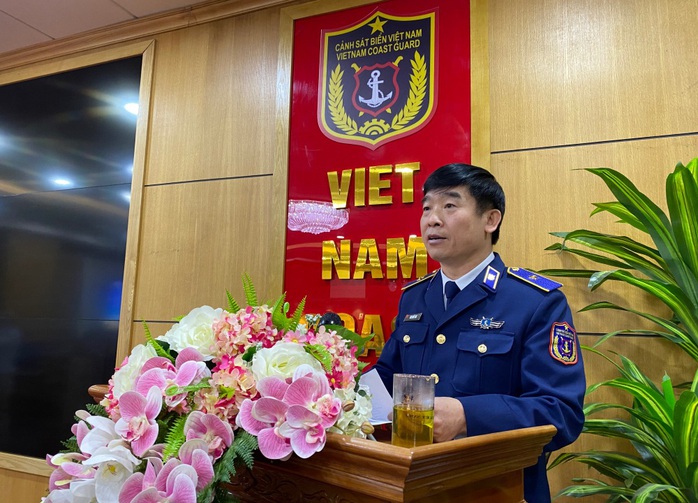 Ra mắt sách Tổ quốc nơi đầu sóng khắc hoạ hình ảnh cảnh sát biển Việt Nam - Ảnh 1.