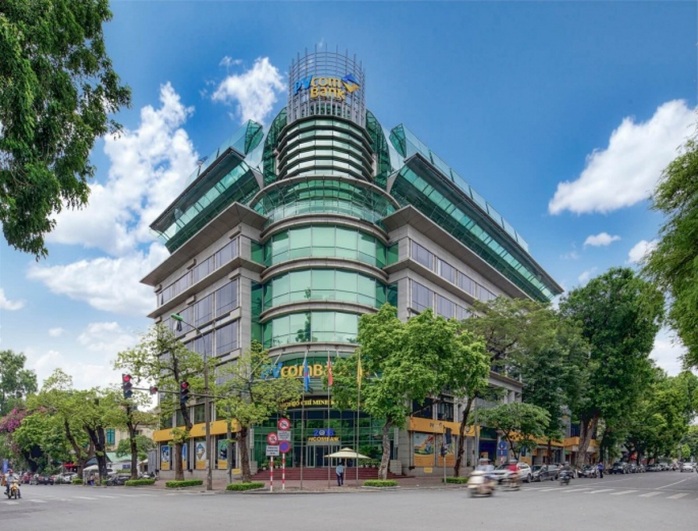 Ba ngân hàng bị chiếm đoạt 430 tỉ đồng bởi Nguyễn Thị Hà Thành - Ảnh 1.