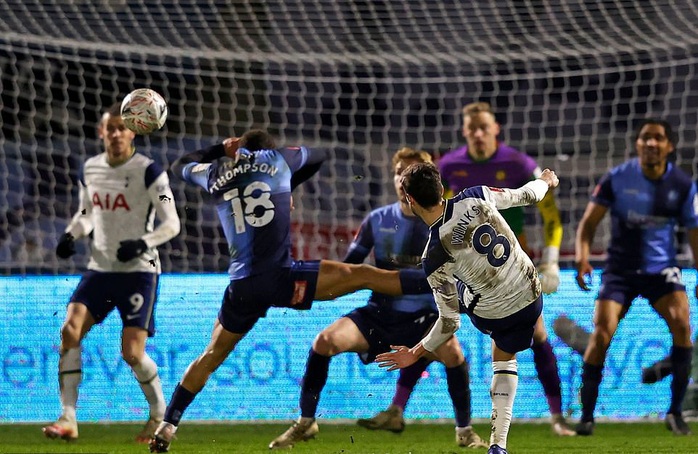 Siêu sao bùng nổ, Tottenham ngược dòng hạ đẹp Wycombe - Ảnh 5.