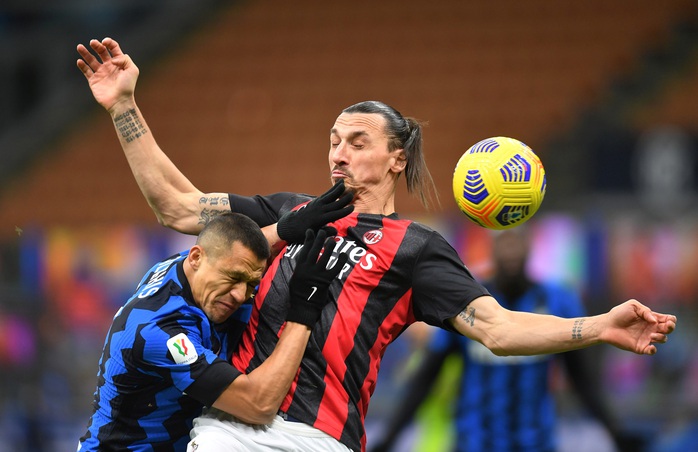 Người hùng Ibrahimovic hóa tội đồ, AC Milan bị loại ở Cúp quốc gia Ý - Ảnh 4.