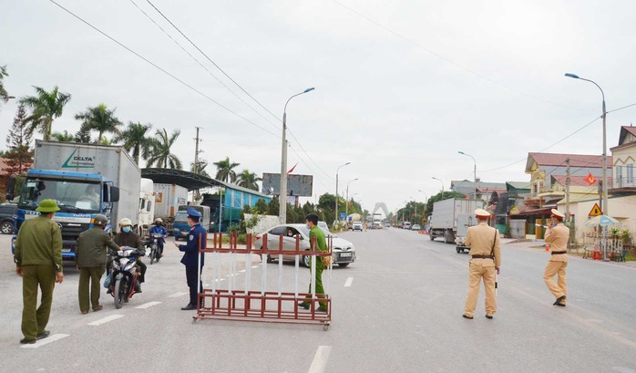 Phong tỏa một số khu vực thuộc khu 6, phường Hồng Hà, TP Hạ Long - Ảnh 4.