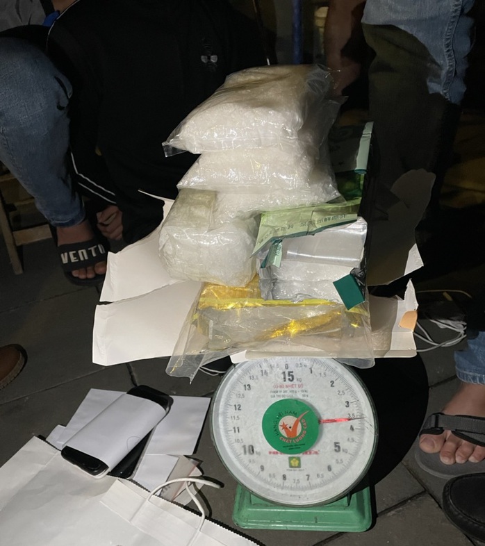 Từ Thanh Hóa mang 3,5 kg ma túy đá vào Đà Nẵng bán Tết - Ảnh 1.