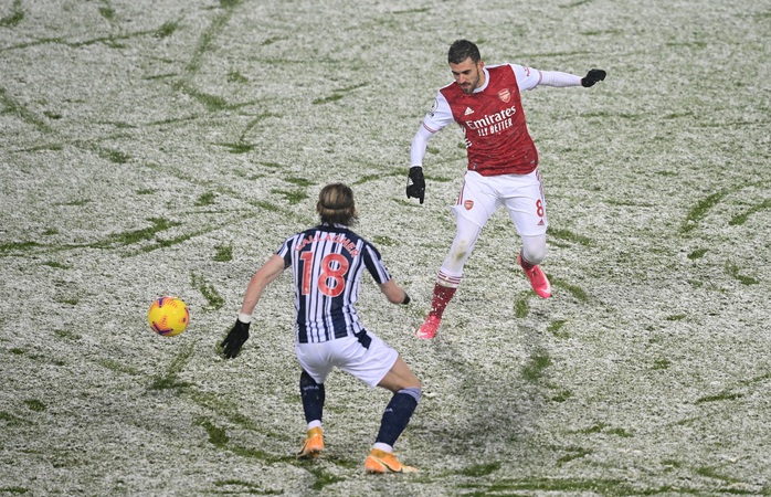Vùi dập chủ nhà West Brom, Arsenal trở lại giữa mùa tuyết trắng - Ảnh 4.