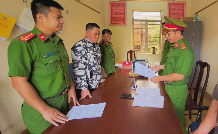 Chém bạn nhậu 3 nhát vì không chịu... đánh bài ăn tiền! - Ảnh 1.