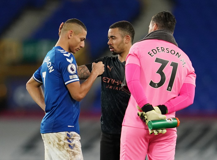 Hai siêu phẩm hạ Everton 3-1, Man City xây chắc ngôi đầu - Ảnh 6.