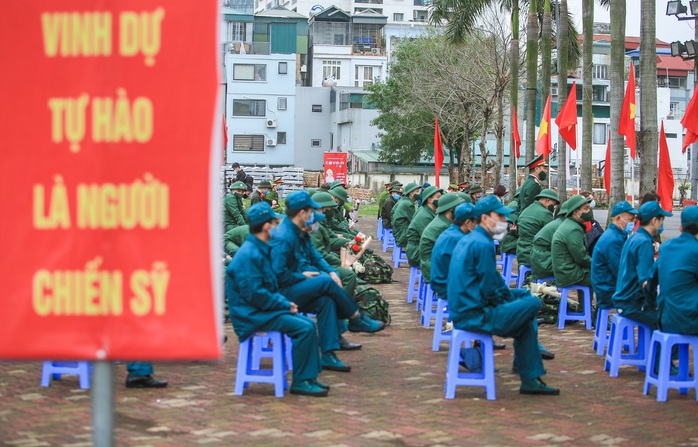 CLIP: Xúc động ngày hội tòng quân đặc biệt của Hà Nội - Ảnh 7.