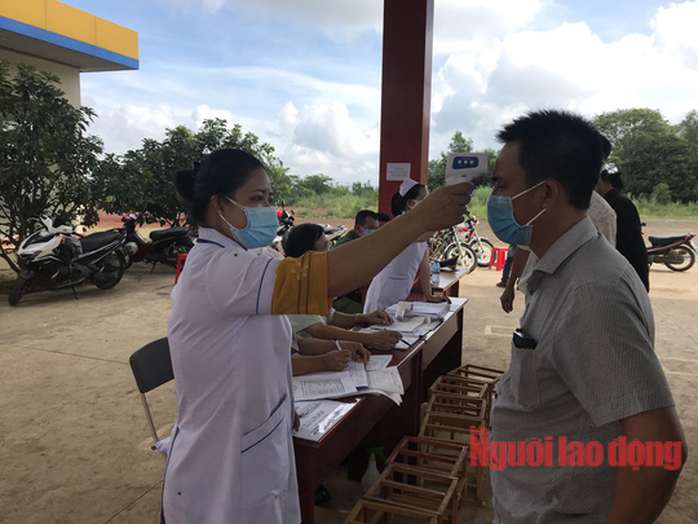 Kon Tum thông báo lịch trình 2 ca F1 trở về từ TP HCM - Ảnh 1.