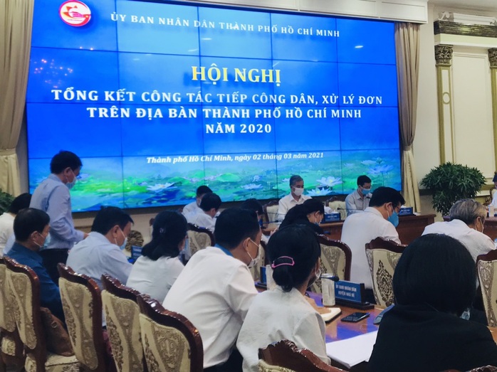 TP HCM cố gắng giải quyết dứt điểm các vụ khiếu nại đông người trong năm 2021 - Ảnh 1.