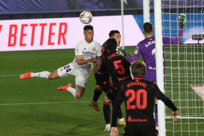 Hòa nghẹt thở phút 89 trên sân nhà, Real Madrid an phận Top 3 La Liga - Ảnh 2.