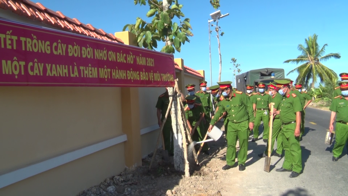 CLIP: Hưởng ứng lời kêu gọi của Thủ tướng, trại giam ở Cà Mau trồng hơn 10.000 cây xanh - Ảnh 4.
