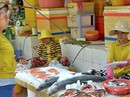 Xăng giảm giá, hàng hóa vẫn... trơ trơ Xăng giảm giá, hàng hóa vẫn... trơ trơ