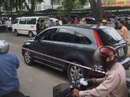 Kẻ tham gia vụ đâm chết người trên ô tô đầu thú lúc nửa đêm Kẻ tham gia vụ đâm chết người trên ô tô đầu thú lúc nửa đêm