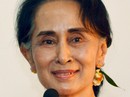 Bà Suu Kyi phẫu thuật thành công Bà Suu Kyi phẫu thuật thành công