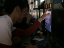 Ôm nợ vì mê game online Ôm nợ vì mê game online