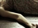 Bé gái buông thả và 2 gã trai làng cơ hội Bé gái buông thả và 2 gã trai làng cơ hội