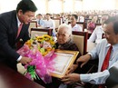 Phụng dưỡng mẹ Việt Nam anh hùng là mệnh lệnh Phụng dưỡng mẹ Việt Nam anh hùng là mệnh lệnh