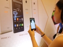 Smartphone có camera bảo mật mống mắt Smartphone có camera bảo mật mống mắt