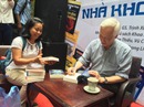 GS-TS Trịnh Xuân Thuận: Viết văn cũng là sứ mệnh GS-TS Trịnh Xuân Thuận: Viết văn cũng là sứ mệnh