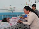 Con công nhân được mổ tim miễn phí Con công nhân được mổ tim miễn phí