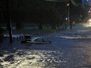 Bão Harvey ở Mỹ: Bé gái bám vào thi thể mẹ trong nước lũ Bão Harvey ở Mỹ: Bé gái bám vào thi thể mẹ trong nước lũ