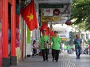 HỠI ÔI VỈA HÈ! (*): Không thể đơn độc! HỠI ÔI VỈA HÈ! (*): Không thể đơn độc!
