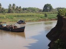 Đủ chiêu “móc ruột” sông Đủ chiêu “móc ruột” sông
