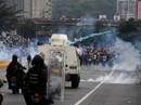 Venezuela: Điện giật chết 8 người cướp tiệm bánh? Venezuela: Điện giật chết 8 người cướp tiệm bánh?