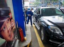 Cận cảnh "tem ngàn tỉ" chống gian lận thuế tại các cây xăng Cận cảnh "tem ngàn tỉ" chống gian lận thuế tại các cây xăng