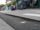 Mặt đường lại bị băm nát Mặt đường lại bị băm nát