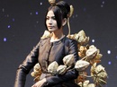 Trương Thị May, Nam Em tôn nét đẹp lãnh Mỹ A mang cả đồng sen lên sân khấu Trương Thị May, Nam Em tôn nét đẹp lãnh Mỹ A mang cả đồng sen lên sân khấu