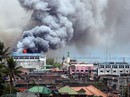 Philippines: Ném bom phá hủy để cứu Marawi Philippines: Ném bom phá hủy để cứu Marawi