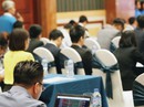 Làm giá cổ phiếu: nỗi niềm người “đứng mũi chịu sào” Làm giá cổ phiếu: nỗi niềm người “đứng mũi chịu sào”