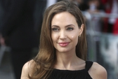 angelina-jolie-1501233146179.jpg