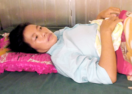 Chị Định hiện đang nằm tại Bệnh viện đa khoa khu vực Thống Nhất.