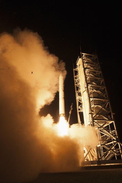 
	Một con ếch vô tình lạc vào bức ảnh chụp cảnh NASA phóng tàu LADEE để thăm dò mặt trăng hôm 7-9.
