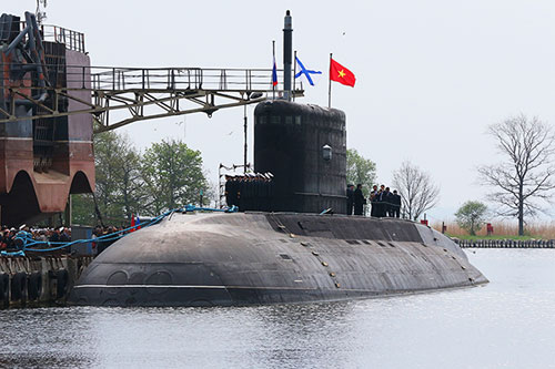 Tàu ngầm Hà Nội sẽ về đến cảng Cam Ranh ngày 30-12 tới - Ảnh: VGP