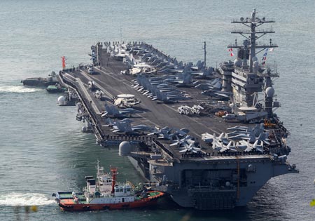 Tàu sân bay USS Nimitz tham gia tập trận ngày 18-11. Ảnh: Tân Hoa Xã